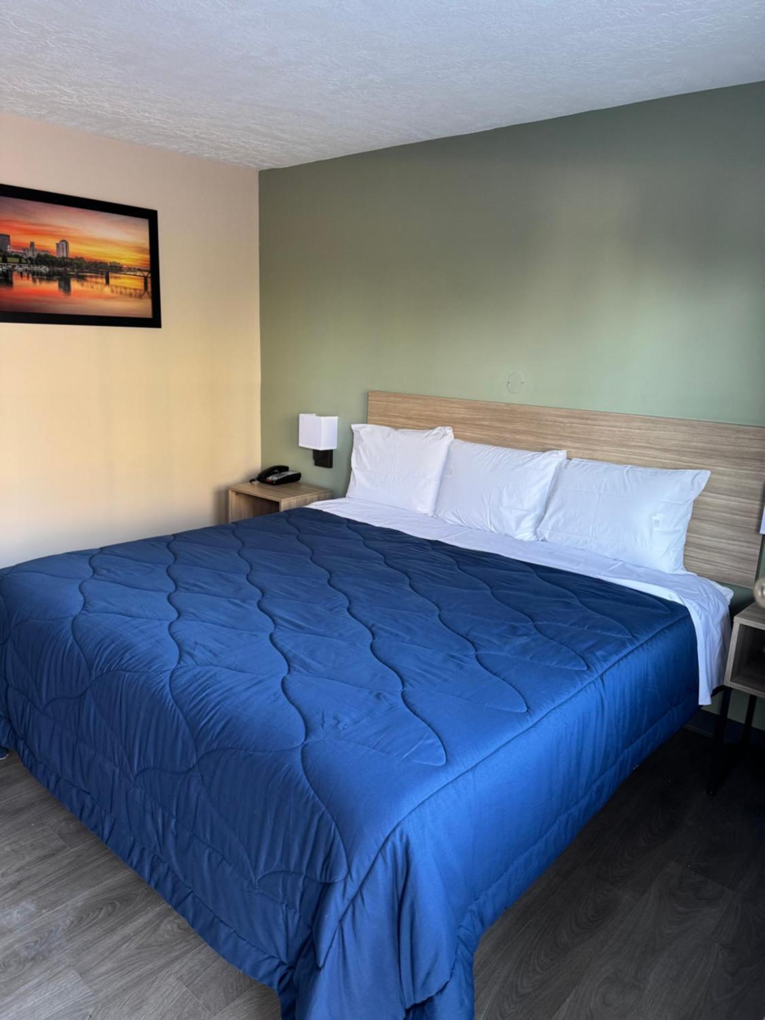 Cyber Inn Augusta Ngoại thất bức ảnh